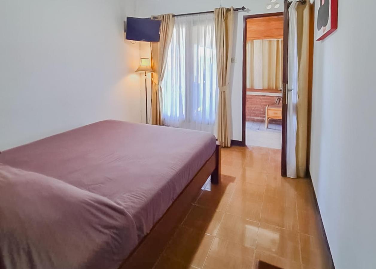 Samakta Guest House Lembang Esterno foto