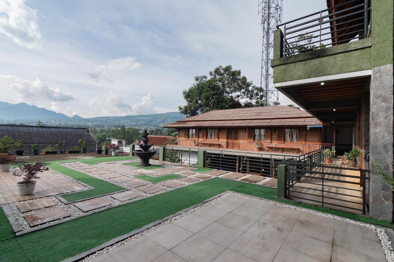 Samakta Guest House Lembang Esterno foto